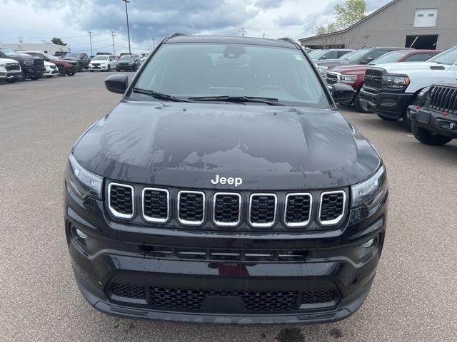 new 2024 Jeep Compass car, priced at $29,992