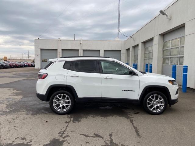 new 2024 Jeep Compass car, priced at $29,427