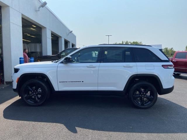 new 2024 Jeep Grand Cherokee car, priced at $43,361