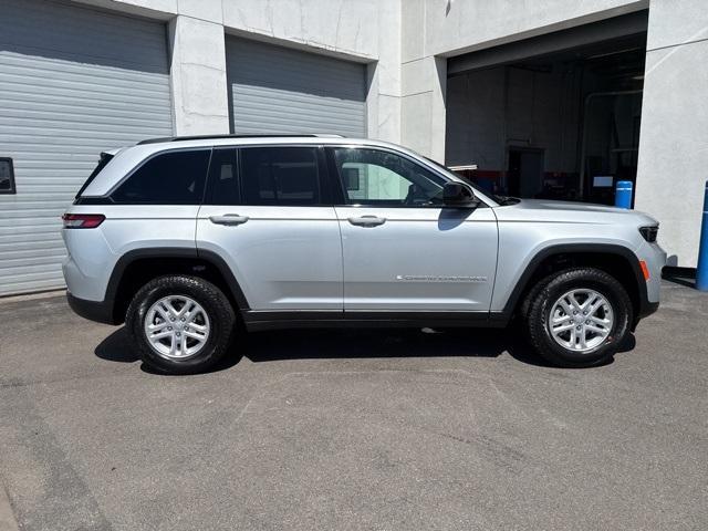 new 2025 Jeep Grand Cherokee car, priced at $40,926