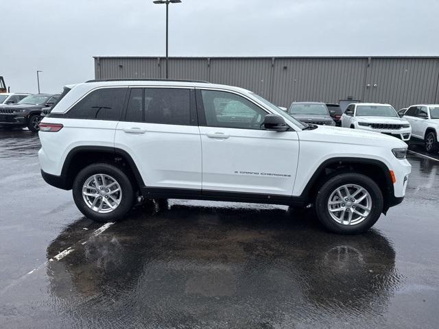 new 2025 Jeep Grand Cherokee car, priced at $43,575