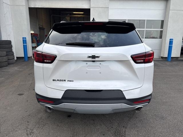 new 2025 Chevrolet Blazer car, priced at $39,335