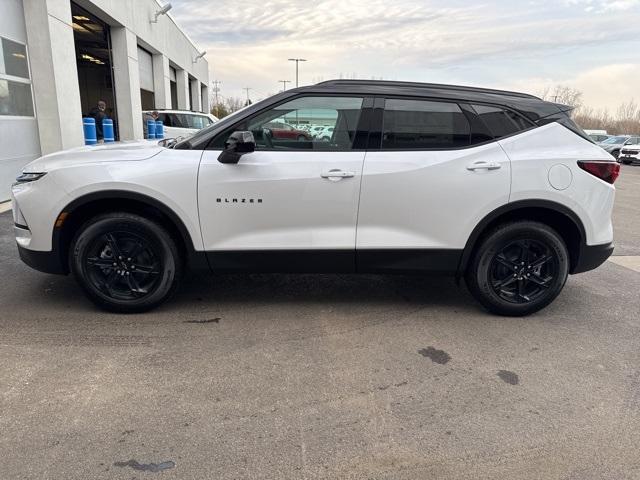 new 2025 Chevrolet Blazer car, priced at $39,335