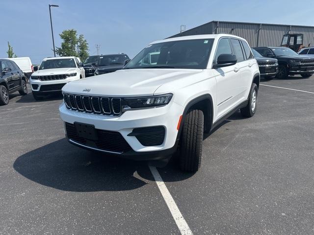 new 2025 Jeep Grand Cherokee car, priced at $40,643