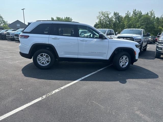 new 2025 Jeep Grand Cherokee car, priced at $40,643
