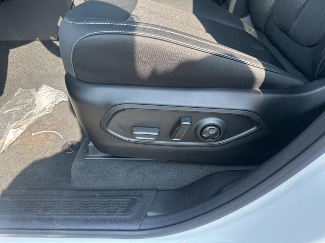 new 2025 Jeep Grand Cherokee car, priced at $40,643