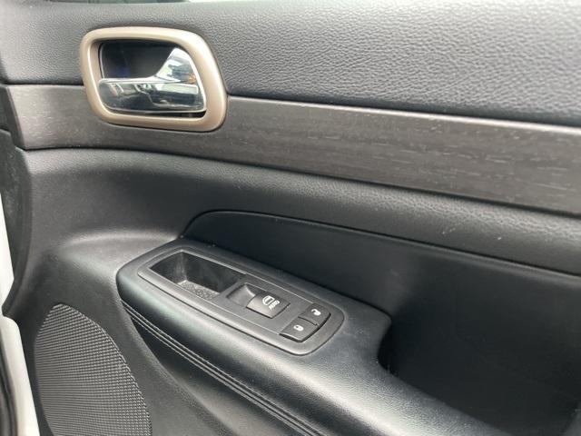 used 2016 Jeep Grand Cherokee car, priced at $14,985