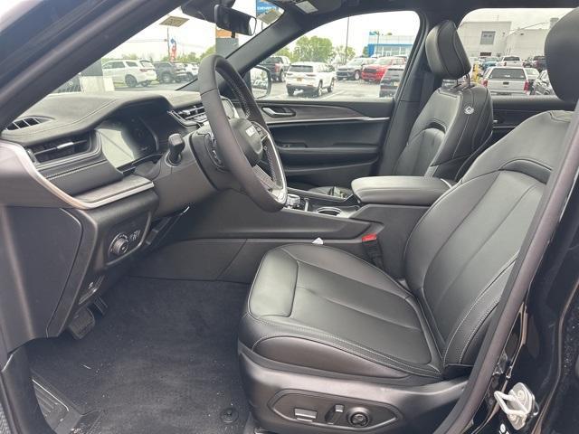new 2025 Jeep Grand Cherokee L car, priced at $48,287