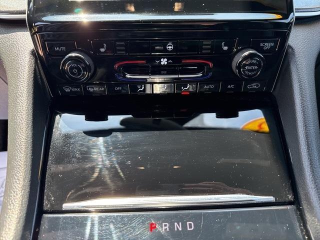 used 2023 Jeep Grand Cherokee car, priced at $33,498