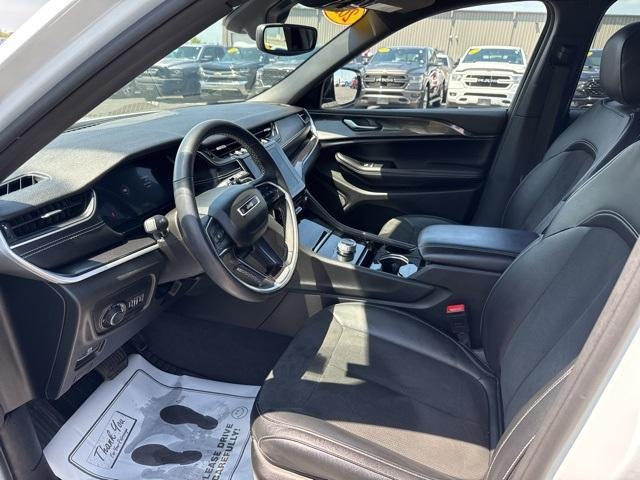 used 2023 Jeep Grand Cherokee car, priced at $33,498