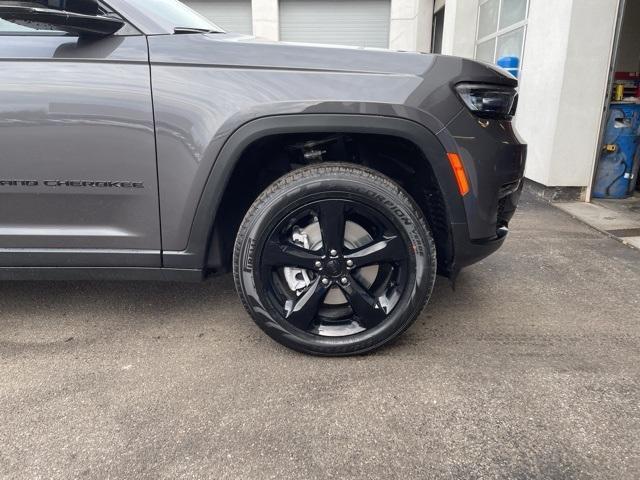 new 2025 Jeep Grand Cherokee L car, priced at $48,197