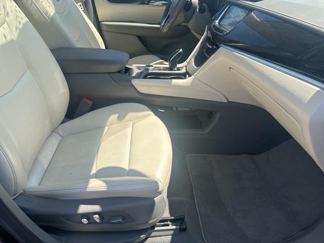 used 2023 Cadillac XT6 car, priced at $41,885