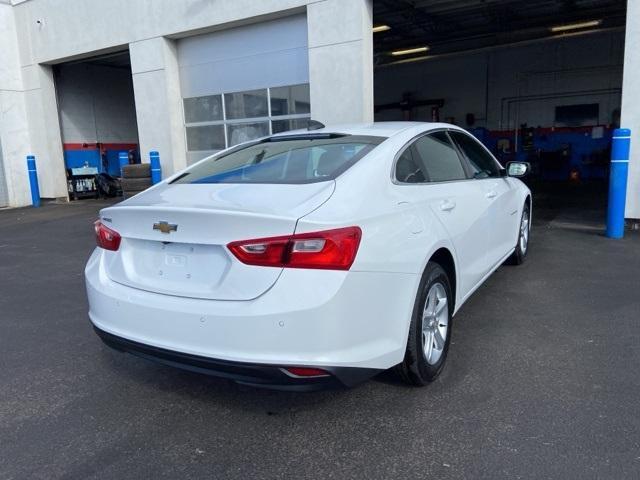 new 2025 Chevrolet Malibu car, priced at $26,820