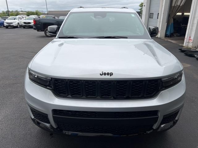 new 2024 Jeep Grand Cherokee L car, priced at $51,174