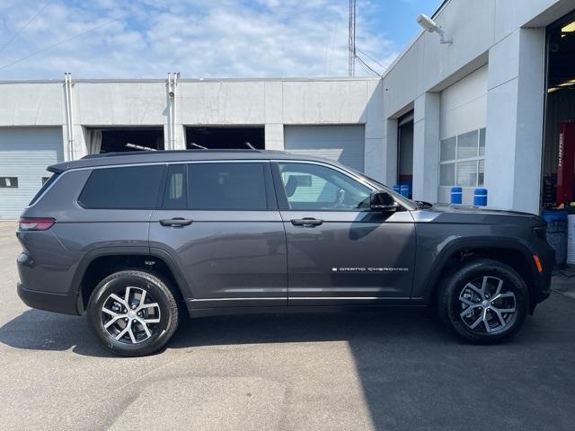 new 2025 Jeep Grand Cherokee L car, priced at $46,995