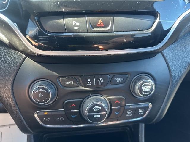 used 2020 Jeep Cherokee car, priced at $17,999