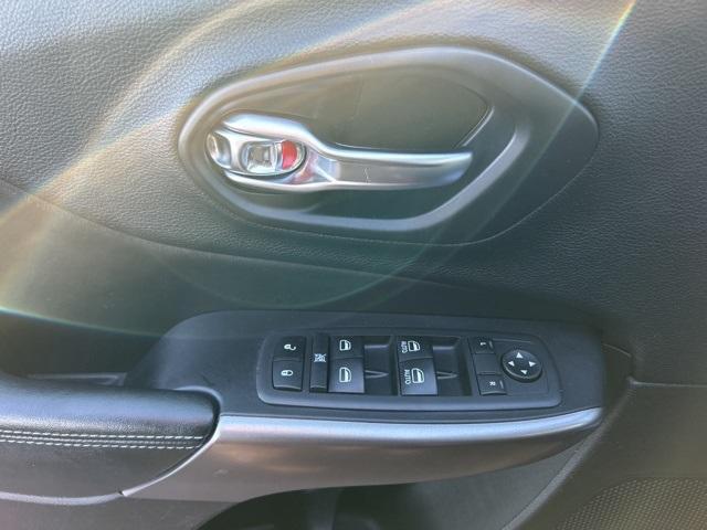 used 2020 Jeep Cherokee car, priced at $17,585