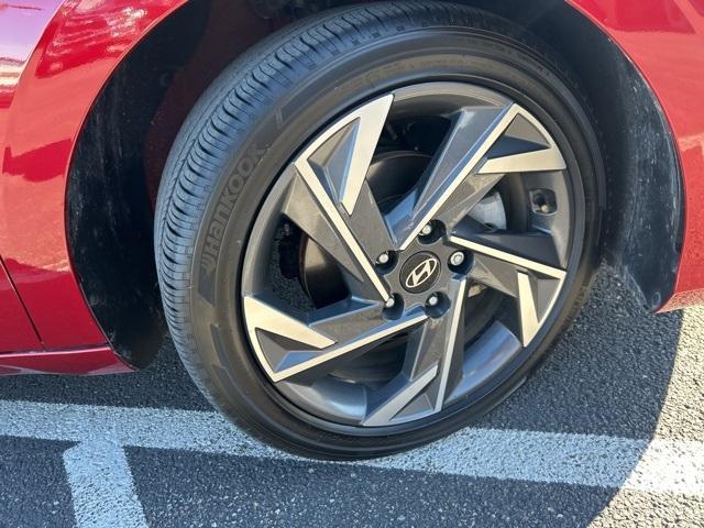 used 2024 Hyundai ELANTRA HEV car, priced at $22,998