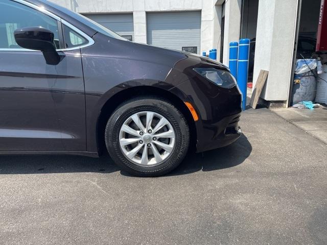 used 2017 Chrysler Pacifica car, priced at $13,999