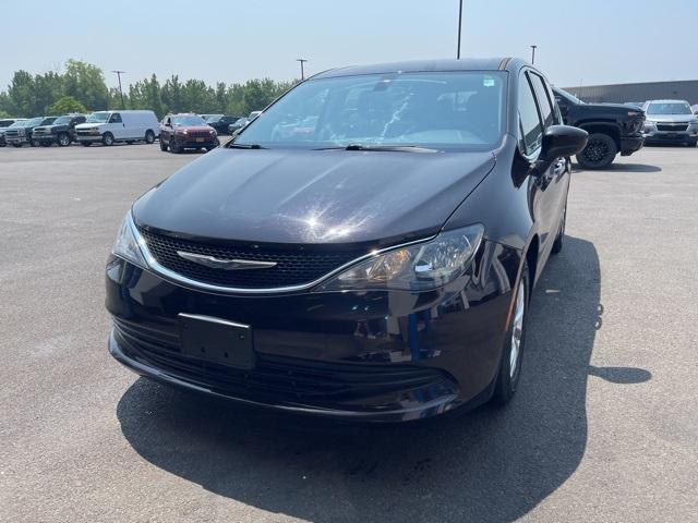used 2017 Chrysler Pacifica car, priced at $13,999