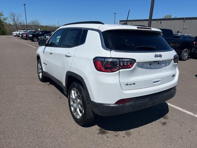 new 2024 Jeep Compass car, priced at $29,427