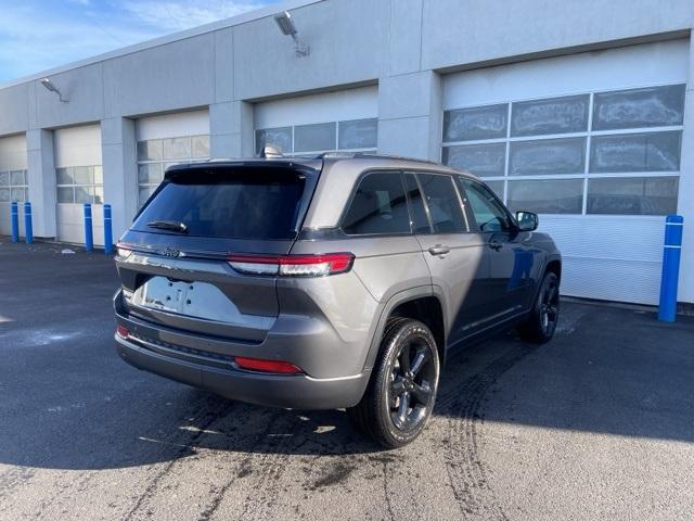 new 2024 Jeep Grand Cherokee car, priced at $44,347