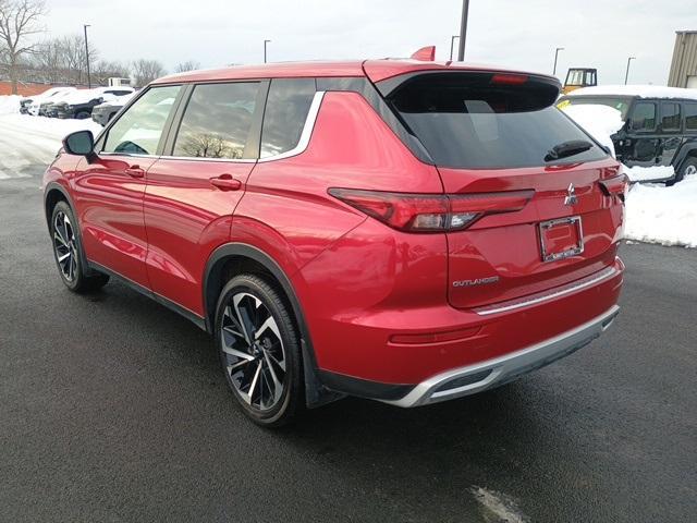 used 2023 Mitsubishi Outlander car, priced at $24,999