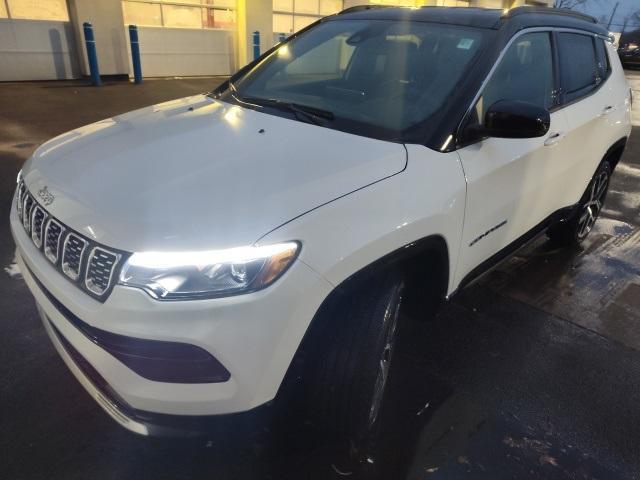 new 2025 Jeep Compass car, priced at $35,515