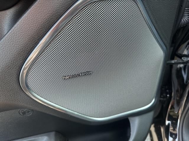 new 2025 Ram 1500 car, priced at $61,676