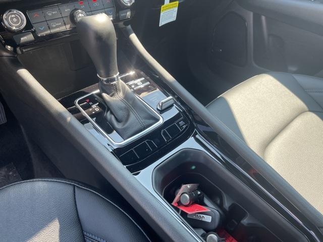 new 2025 Jeep Compass car, priced at $38,010