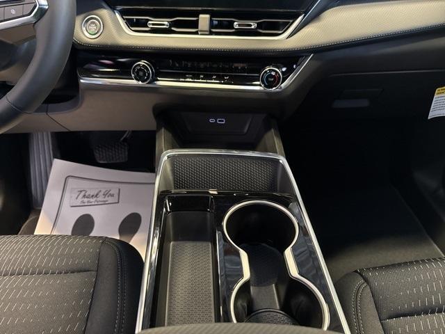 new 2025 Chevrolet Equinox car, priced at $33,229