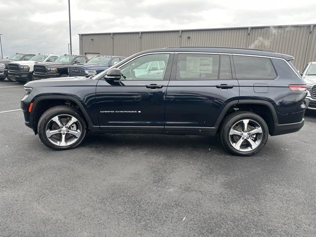 new 2024 Jeep Grand Cherokee L car, priced at $45,442