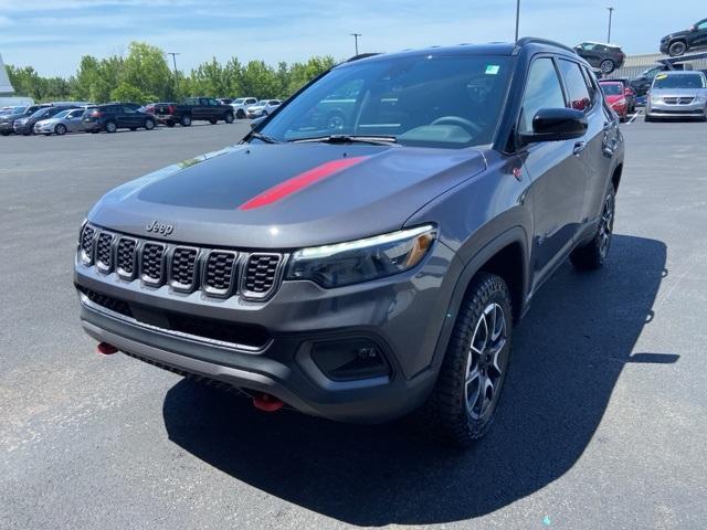 new 2024 Jeep Compass car, priced at $33,057