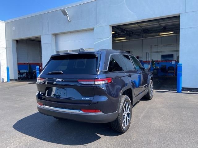 new 2024 Jeep Grand Cherokee car, priced at $43,986