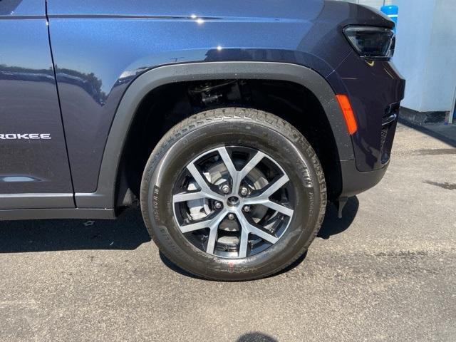 new 2024 Jeep Grand Cherokee car, priced at $43,986