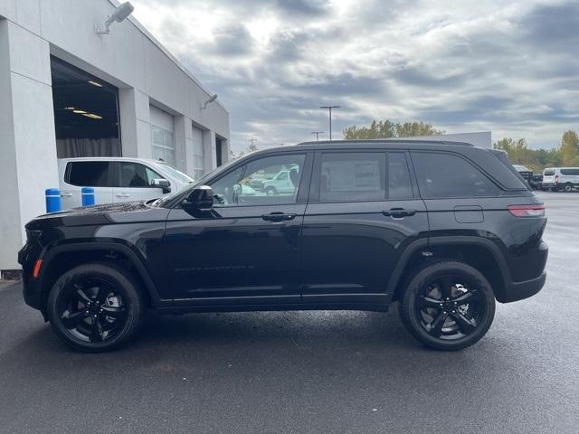 new 2025 Jeep Grand Cherokee car, priced at $45,836