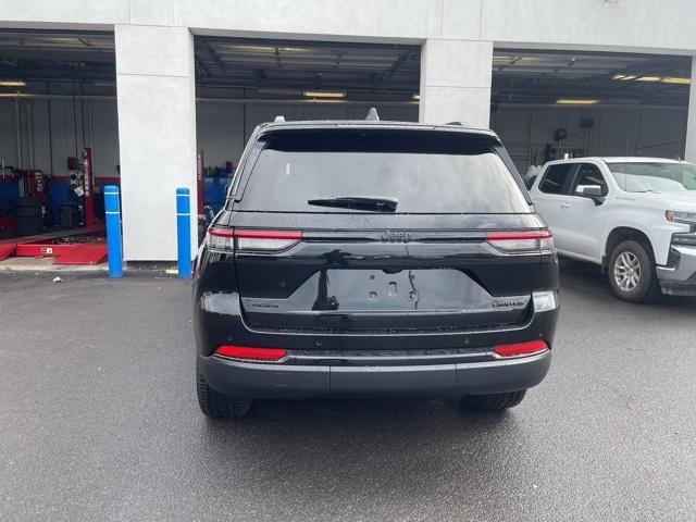 new 2025 Jeep Grand Cherokee car, priced at $45,836