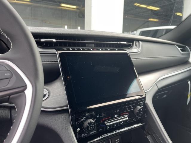 new 2025 Jeep Grand Cherokee car, priced at $45,836