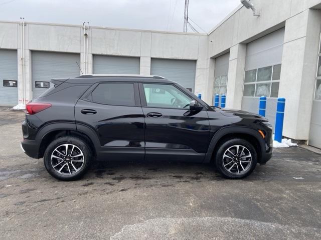 new 2025 Chevrolet TrailBlazer car, priced at $28,541