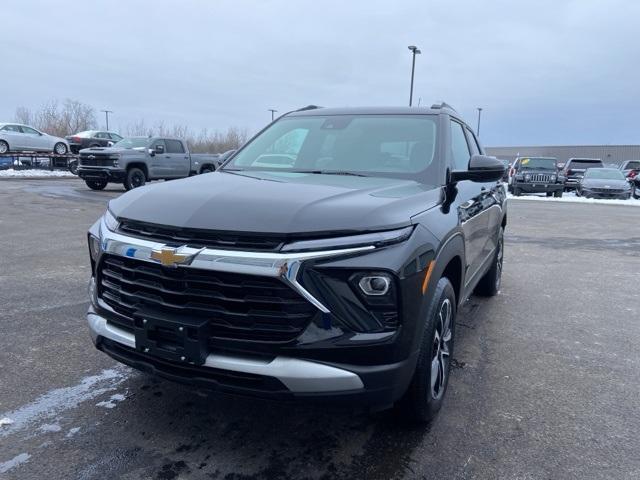 new 2025 Chevrolet TrailBlazer car, priced at $28,541