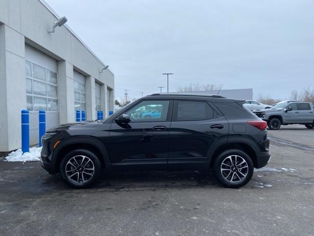 new 2025 Chevrolet TrailBlazer car, priced at $28,541