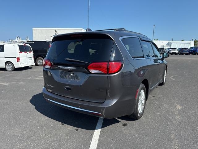 used 2017 Chrysler Pacifica car, priced at $15,585