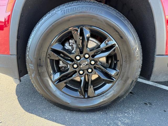 used 2023 Chevrolet Traverse car, priced at $33,885