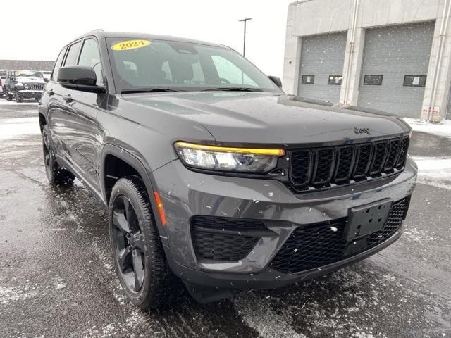 used 2024 Jeep Grand Cherokee car, priced at $37,985