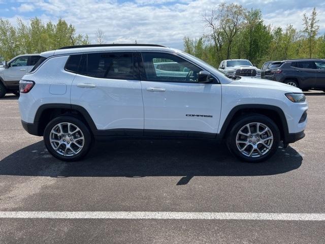 new 2024 Jeep Compass car, priced at $29,427