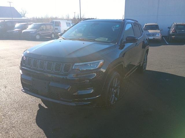 new 2025 Jeep Compass car, priced at $38,805