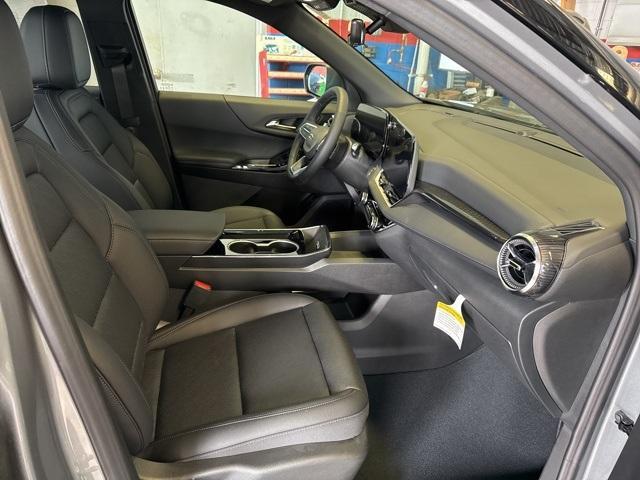 new 2025 Chevrolet Equinox car, priced at $35,625