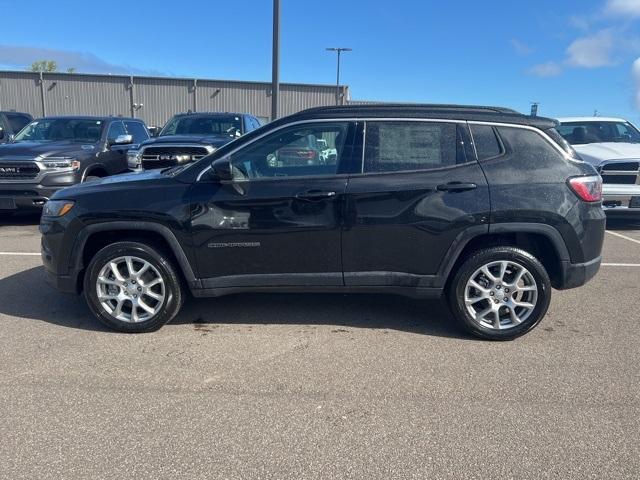 new 2024 Jeep Compass car, priced at $29,992