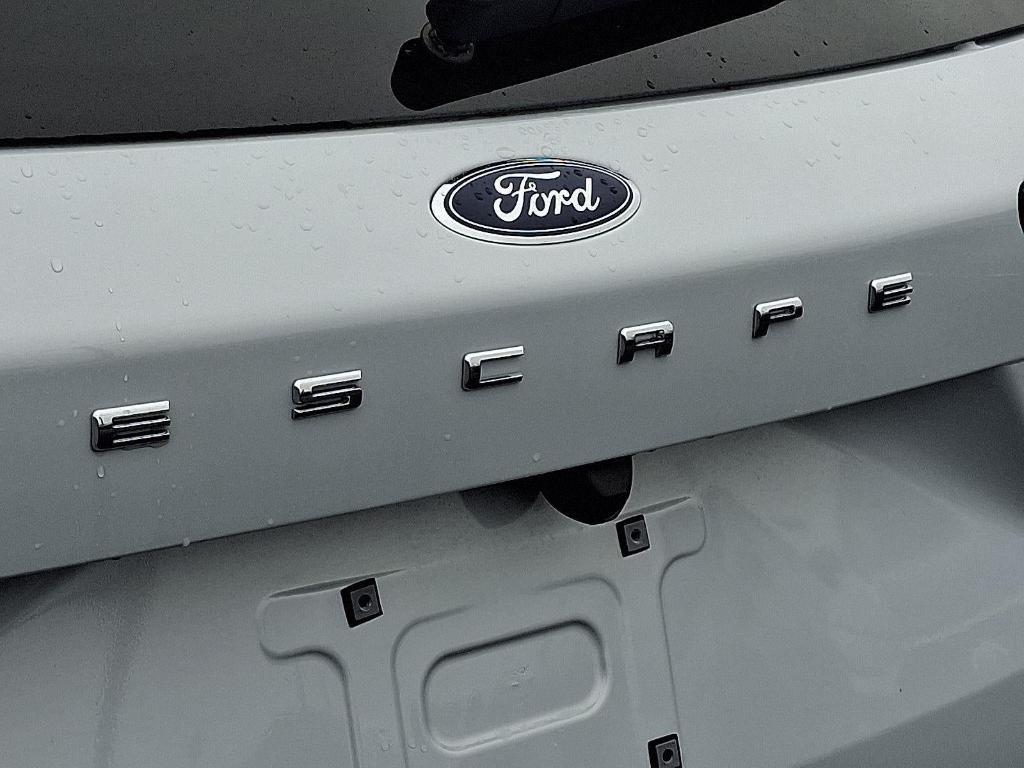 new 2025 Ford Escape car, priced at $28,698