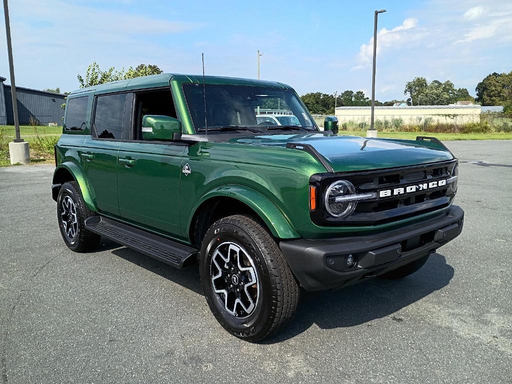 new 2025 Ford Bronco car, priced at $55,414